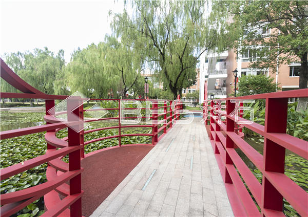 華師大附屬二中 華師大附屬二中