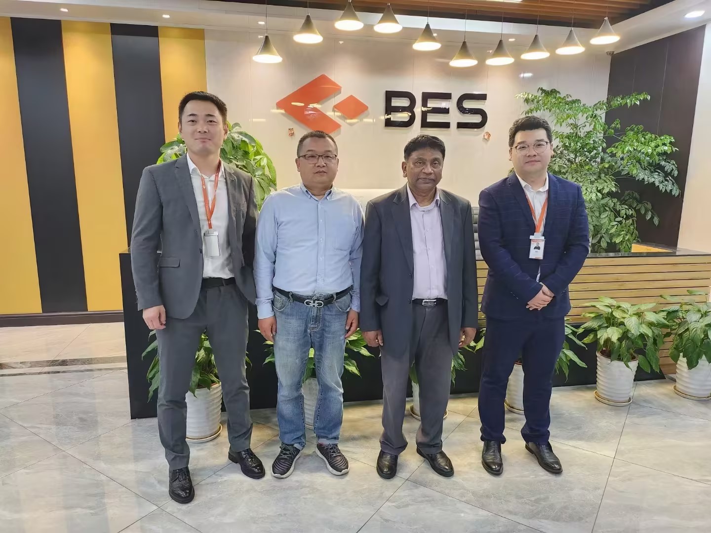 國外客戶來訪拜石